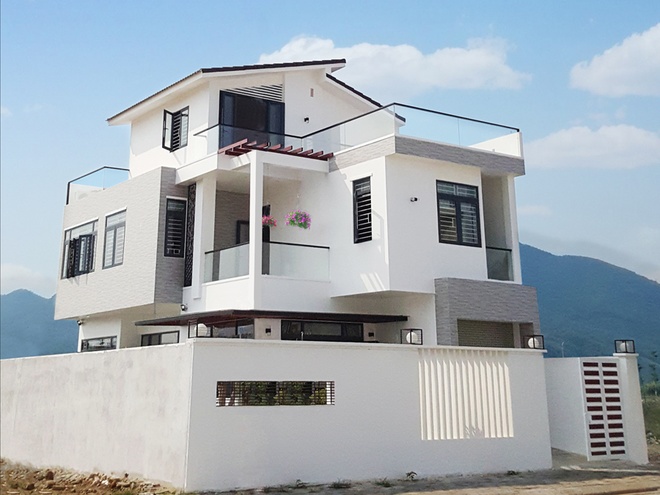  Ngôi biệt thự tận dụng nhiều đồ nội thất cũ ở Nha Trang